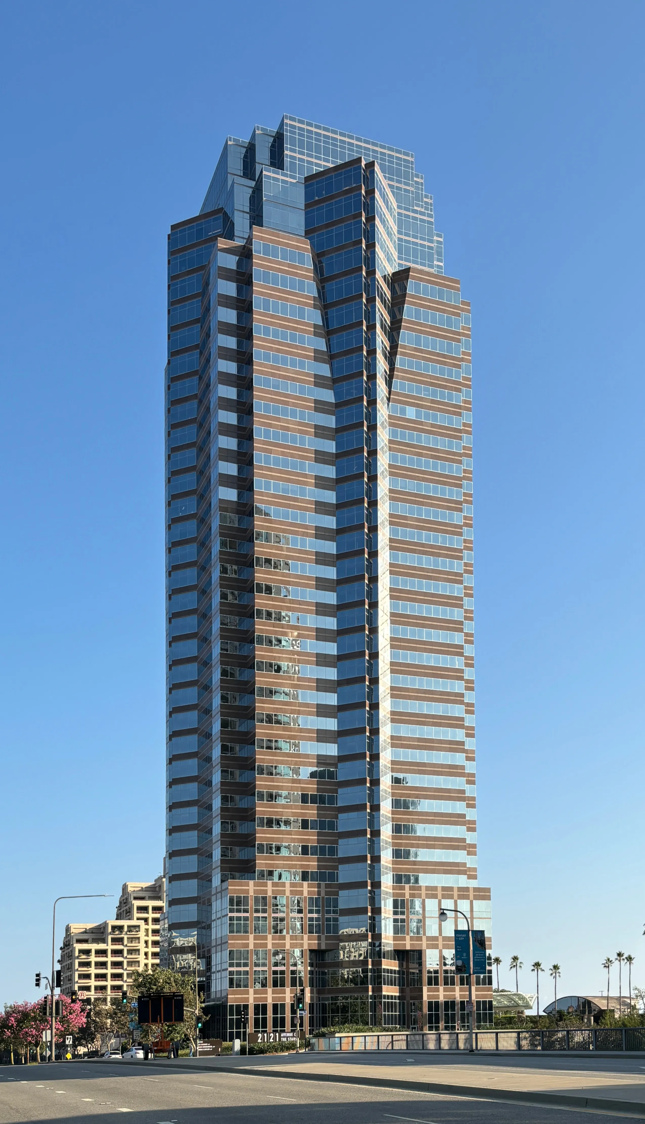 Thumbnail of Nakatomi Tower (Nakatomi Plaza)